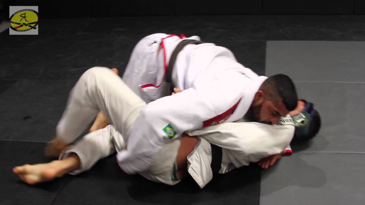 Ricardo Evangelista sparring in Dubai with Pablo Liete