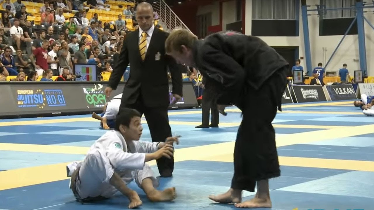 Paulo Miyao vs Keenan Cornelius / World Championship 2013
