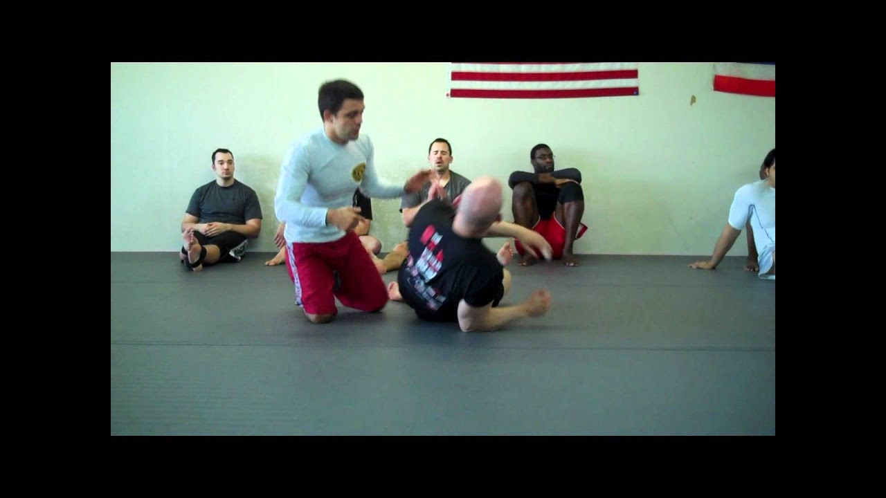 North-South Arm Triangle Escape - No-Gi with Robson Moura