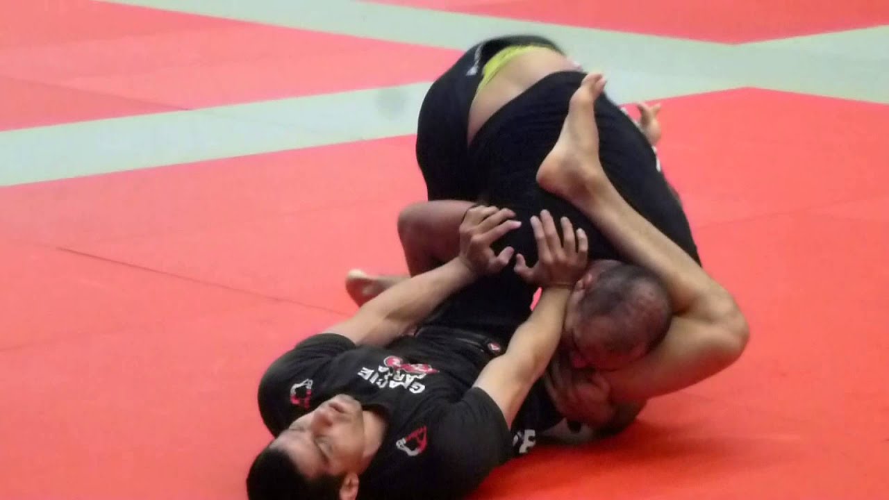 Bernardo Faria vs Max Carvalho - IBJJF European Open No-Gi 2012 - Black Adult - Open