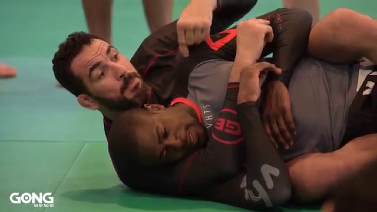 Braulio Estima : " the Rear Naked Choke revisited " TUTO