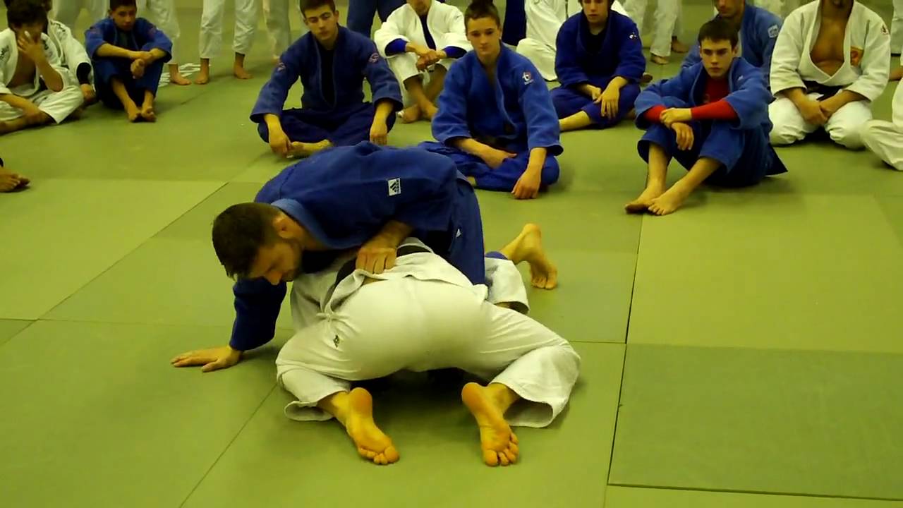 Huizinga front roll
