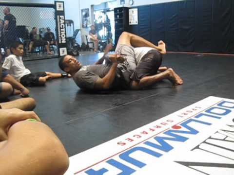 Fabricio Werdum: Getting the Kimura from the hip block