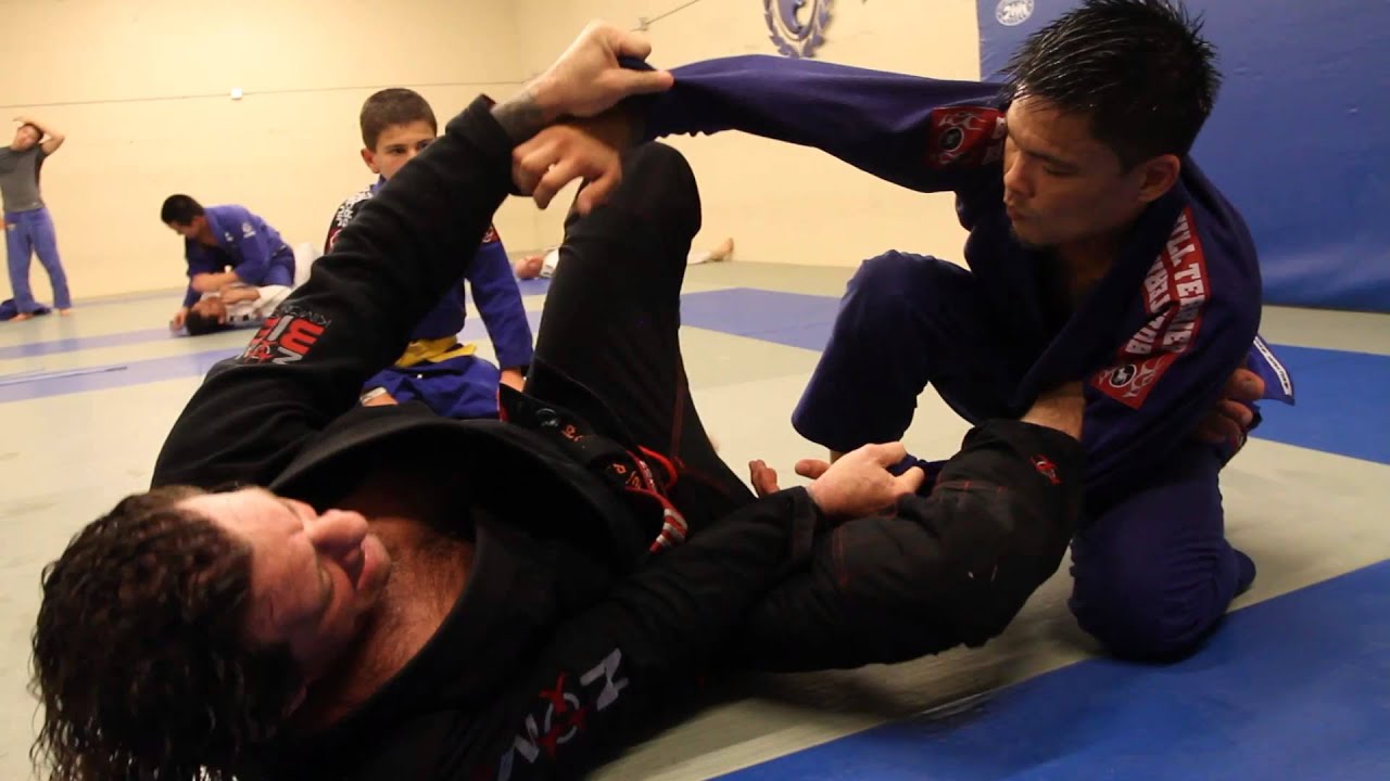 Kurt Osiander's Move of the Week - Berimbolo + Triangle