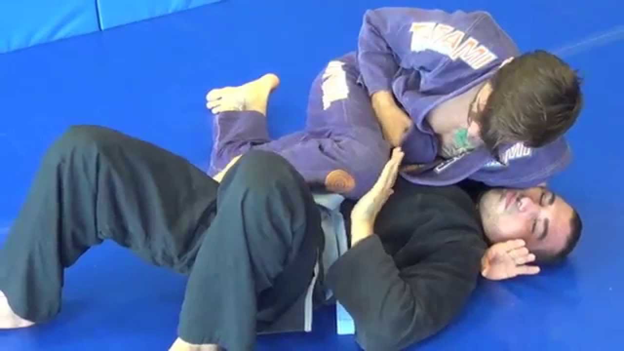Ninja Roll Choke 3: Far Side Ninja Roll / Handspring Guard Pass