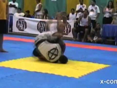 André Galvão - Rolling Kimura To Back
