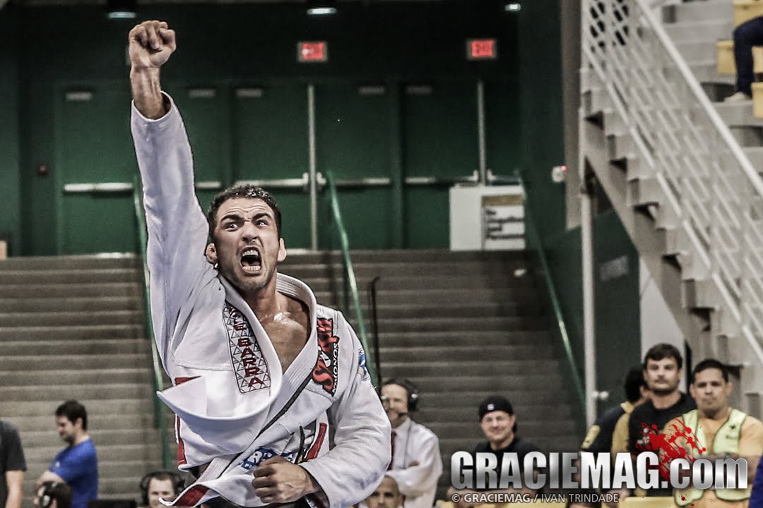 HOW TO: Braulio and the kneebar using the foot on the biceps
