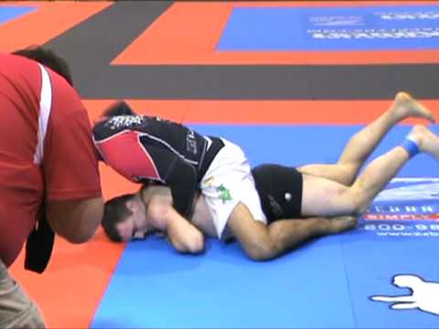 Submission #553 - Vinicius 'Pesao' Magalhaes vs Chisiev Rustam