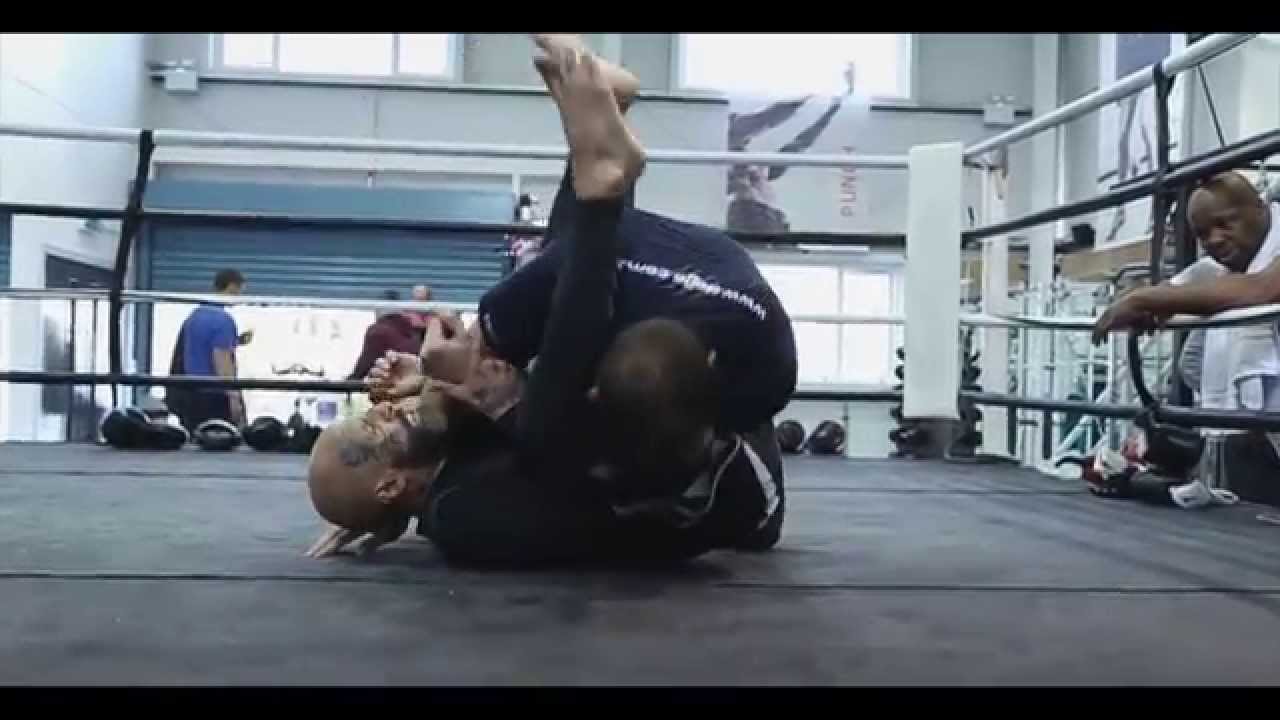 MY JOURNEY OF LEARNING- ITS JUST PAIN Johnny B.A.N.G. Reilly with Roger Gracie