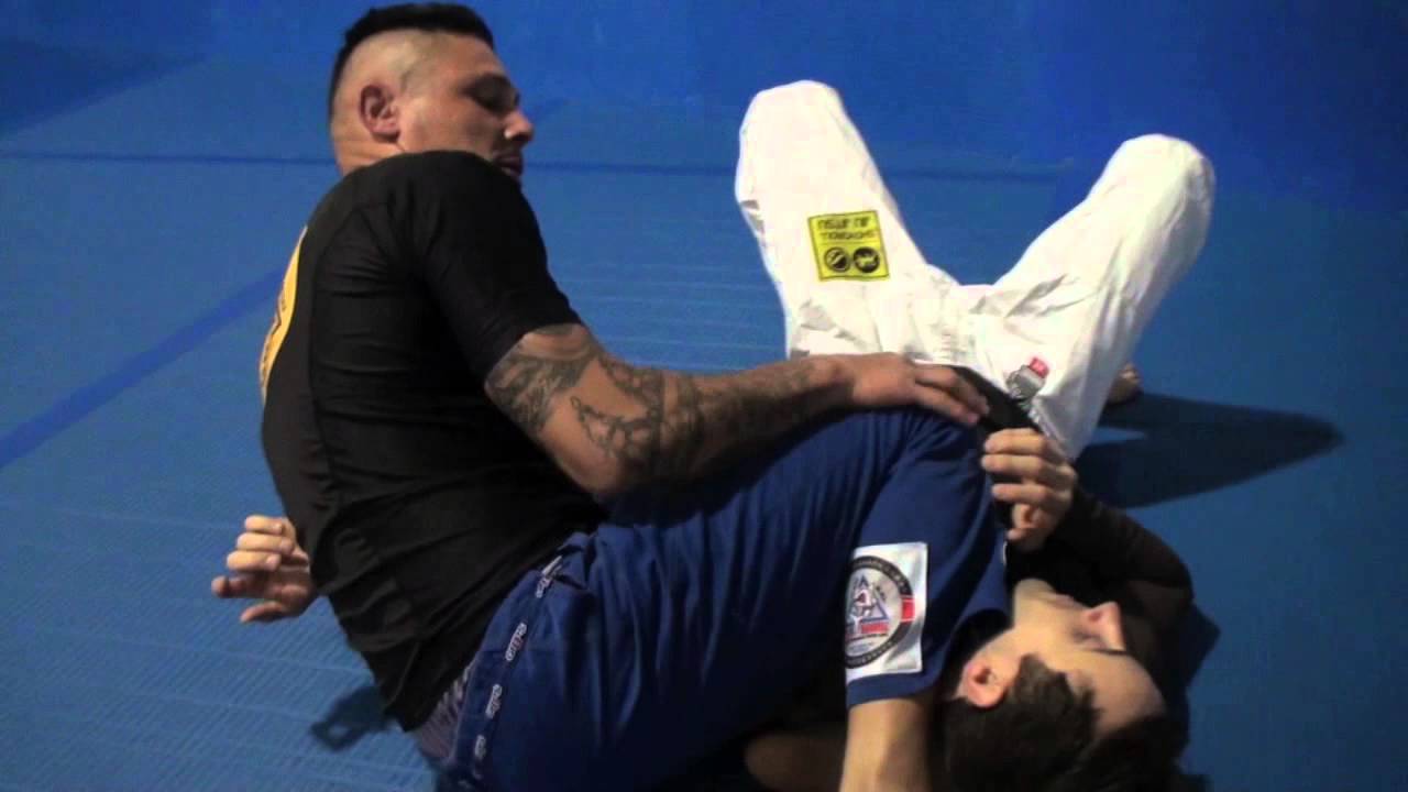 Mat Time Move with Tiago Ferreira
