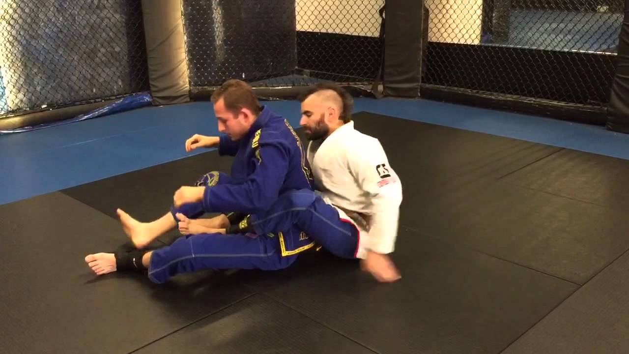 BJJ submission from the back: The Atlas Crunch submission with Edward "Scissorhands" Anthony