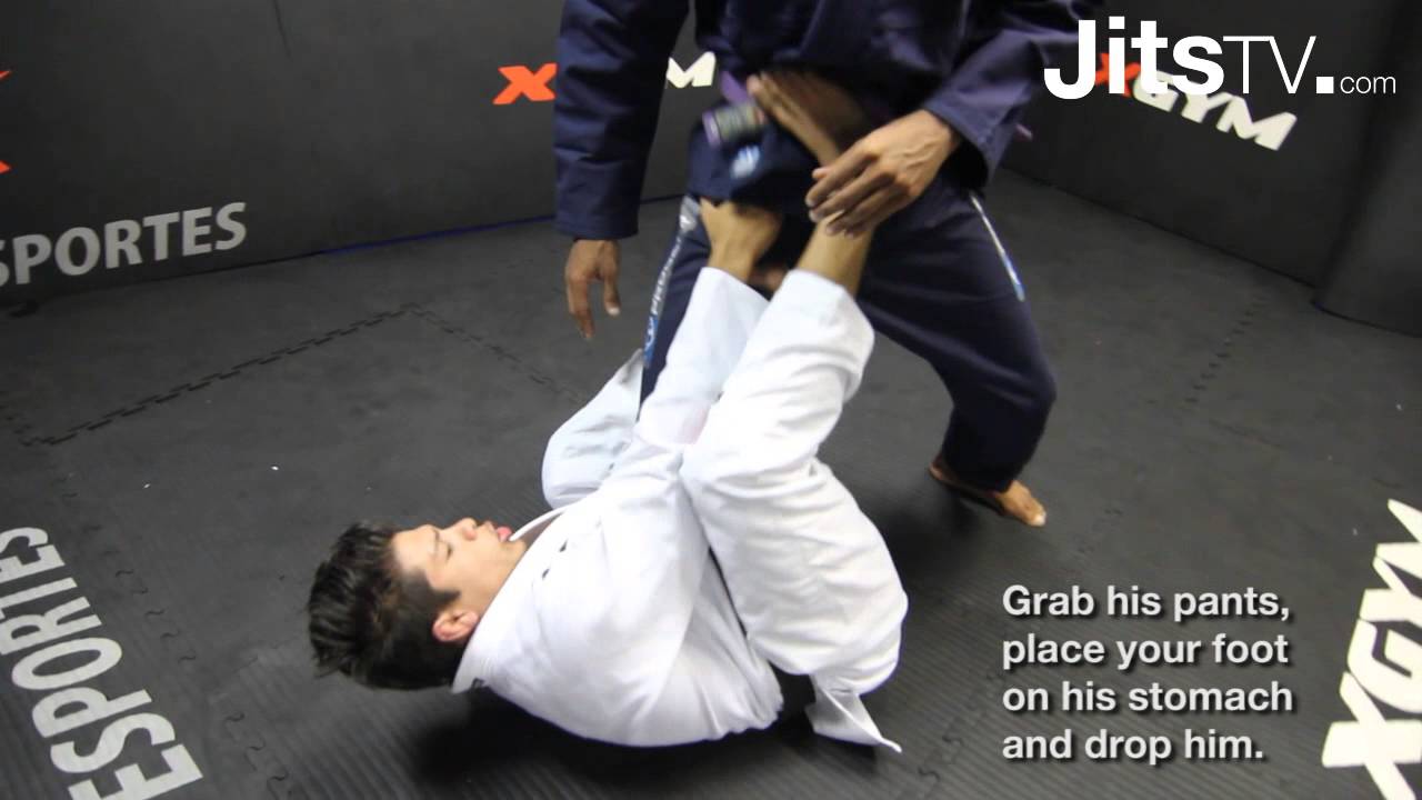 Berimbolo Variations with Ary Farias PART 2 - Jits Magazine