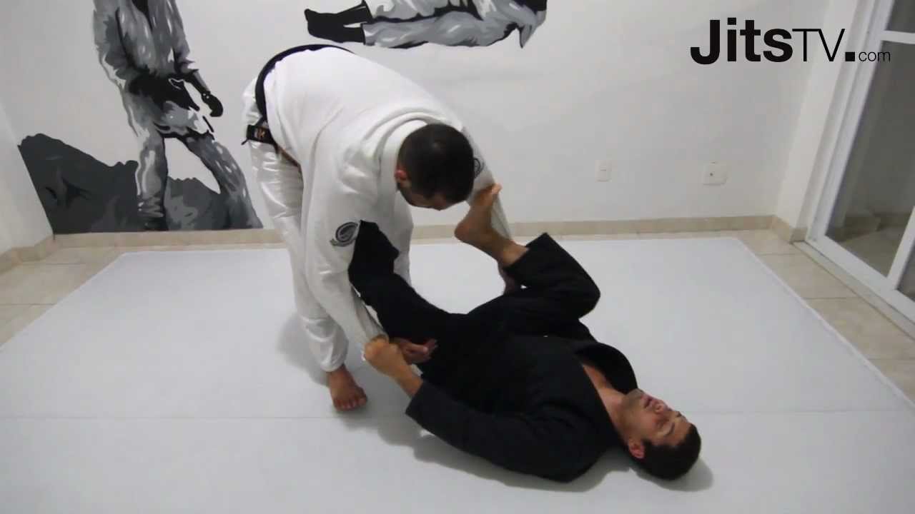 Spider Guard Attacks PART 2 - Kim Terra - Jits Magazine
