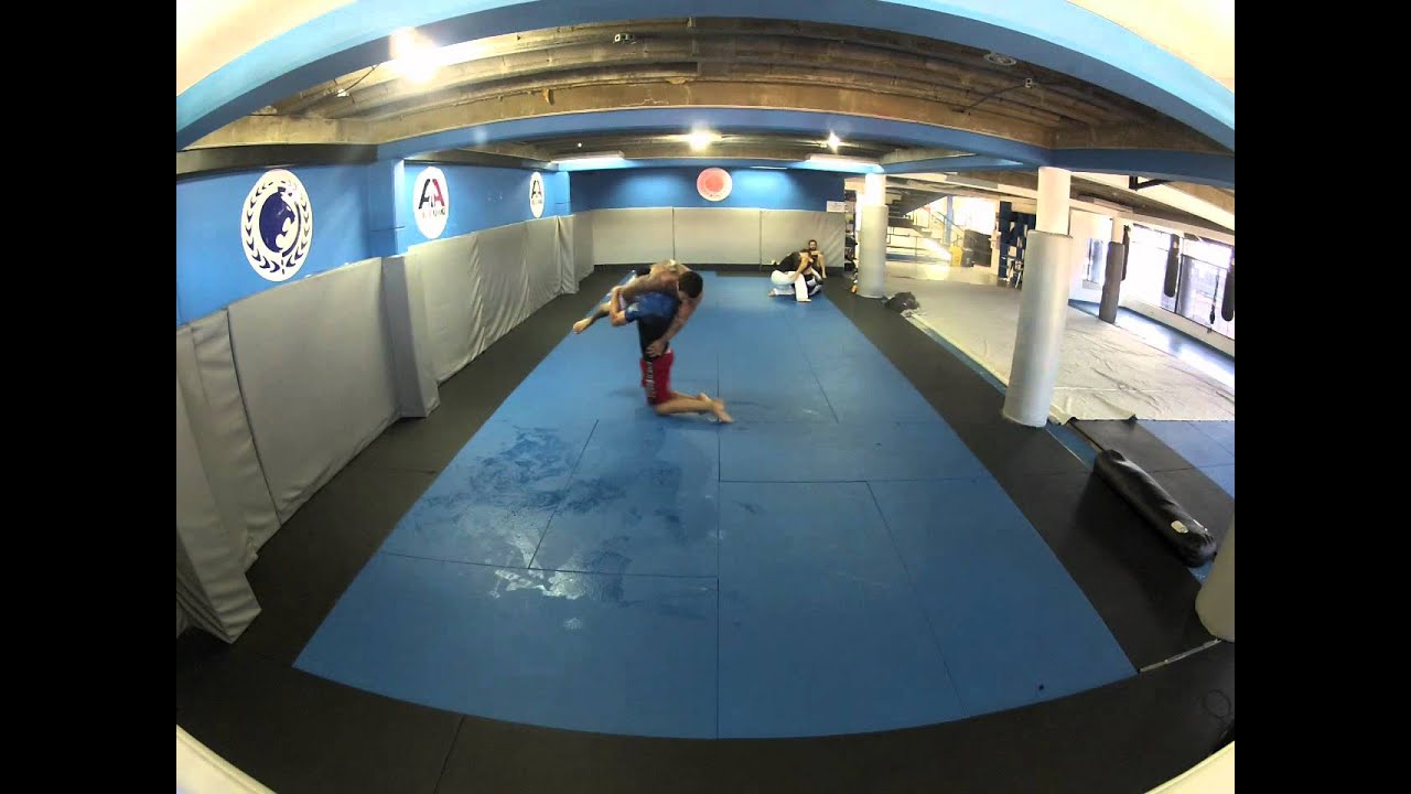 Training in paradise - Athletic Advance