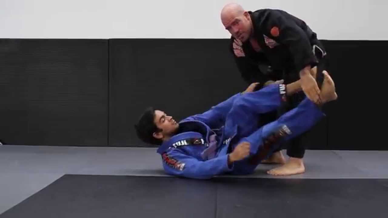 Guard Passing Fundamentals volume 1 Toreador pass