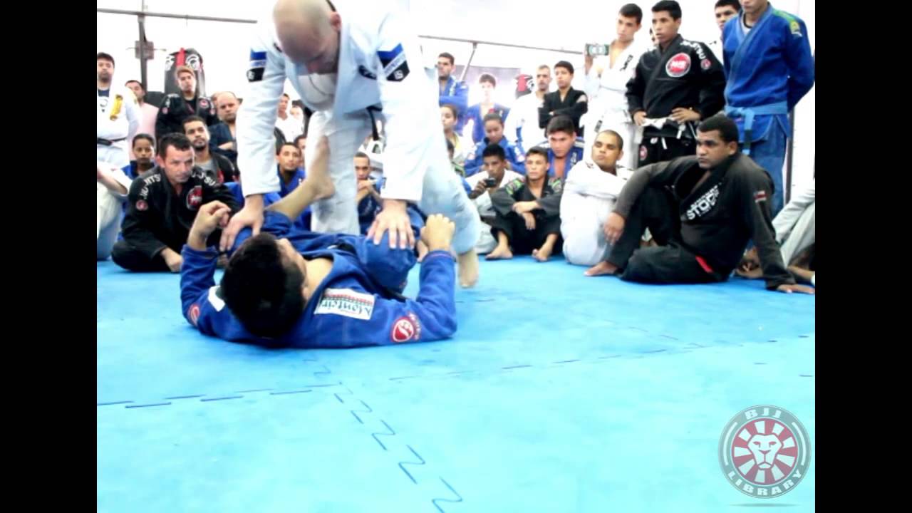 Xande Ribeiro on Guard Retention and Knee Cross, X Pass, Same Side Knee Pass Combos
