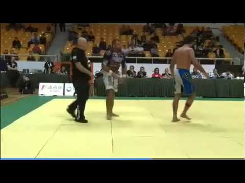 ADCC Beijing 2013 - Marcus Almeida "Buchecha" Vs Dean Lister - Semi Finals Absoluto