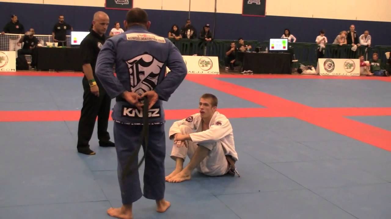 Roberto Cyborg Abreu vs. Keenan Cornelius