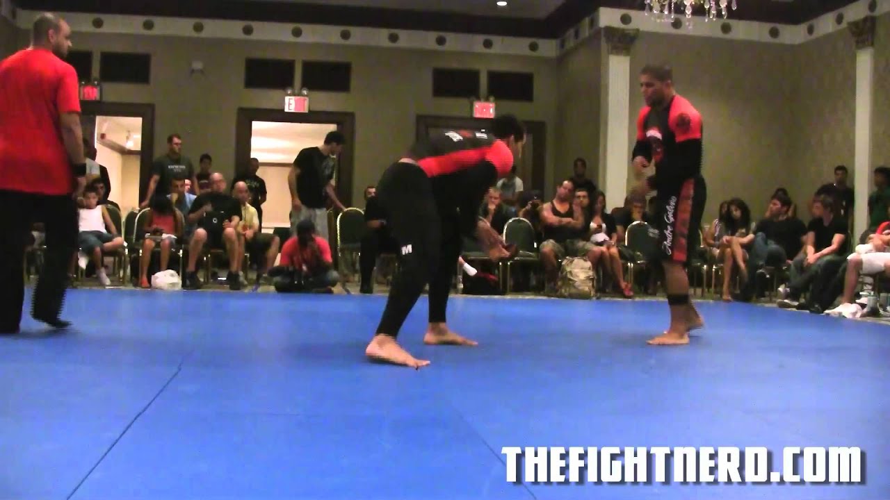 Vinny Magalhaes VS Andre Galvao - Ultimate Absolute 2011