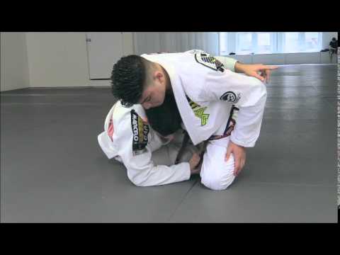 Matheus Diniz destrincha raspagem de meia-guarda no Jiu-Jitsu