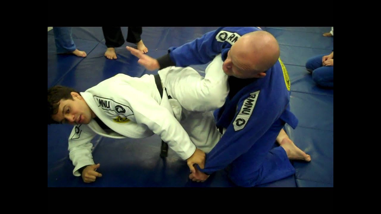 93 Guard Sweep to Arm Bar - Robson Moura