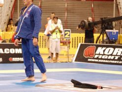 Comprido Retires Worlds 2012