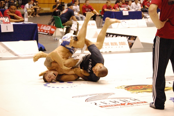 Galvao with a tight arm-lock on Chris - He escaped!!!